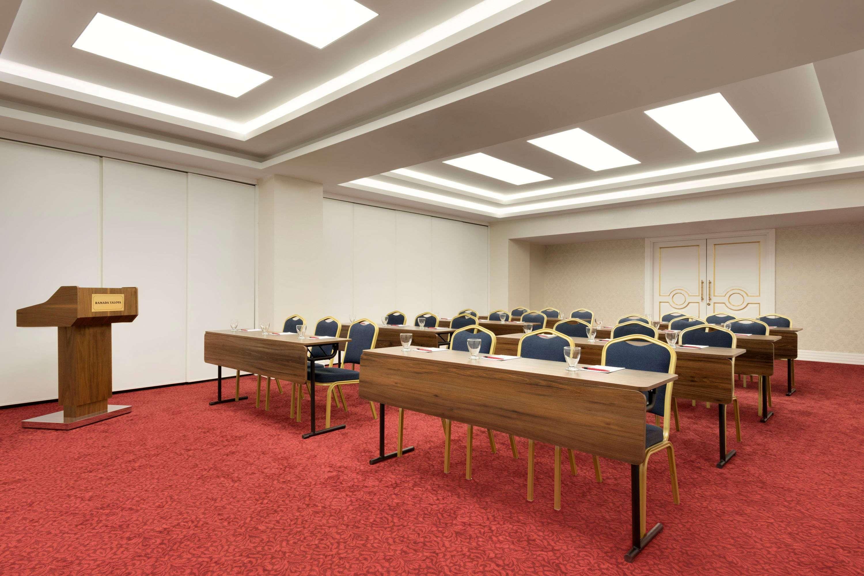 Ramada By Wyndham Yalova Hotell Yalova  Exteriör bild