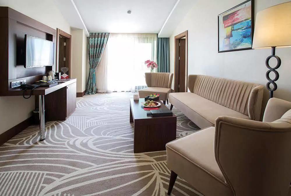 Ramada By Wyndham Yalova Hotell Yalova  Exteriör bild