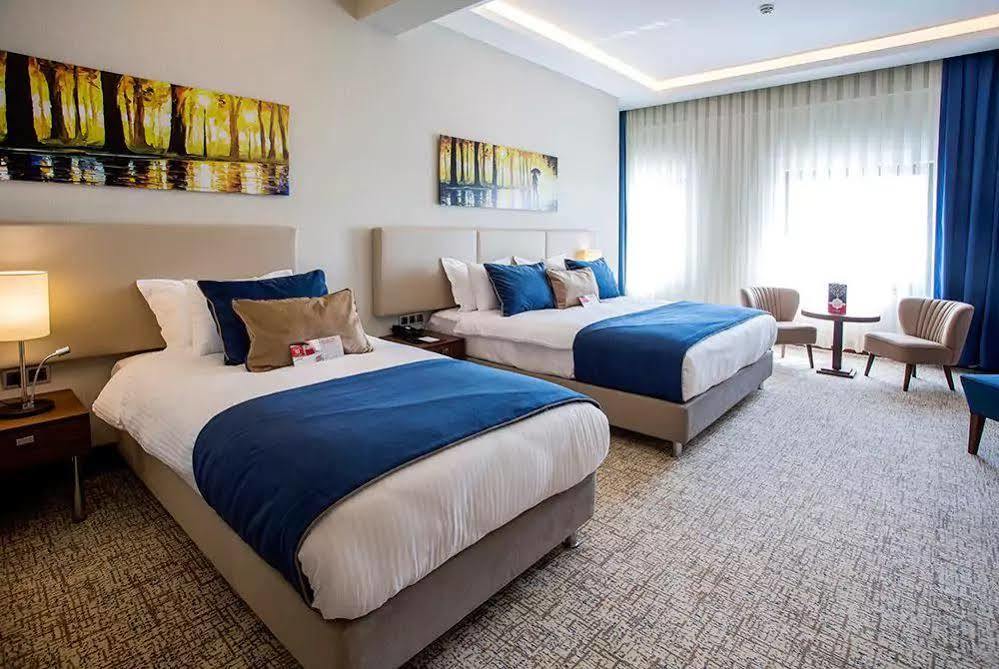 Ramada By Wyndham Yalova Hotell Yalova  Exteriör bild